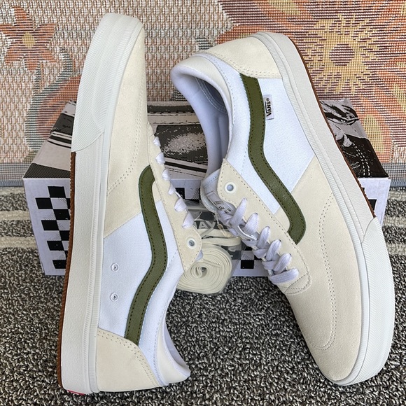 Vans WMNS Gilbert Crockett 
True White/Green
VN0A5JIF133
sneakers - Picture 12 of 16
